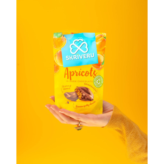 Skrīveru Apricots in Dark Chocolate 110g Skrīveru Apricots in Dark Chocolate 110g