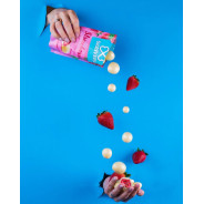 Skrīveru Strawberries in White Chocolate 100g